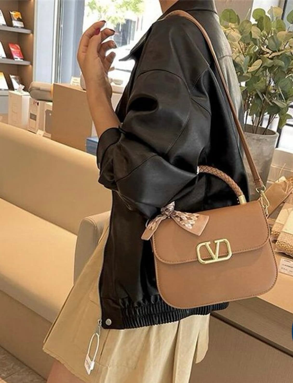 حقيبة نسائية Valentino